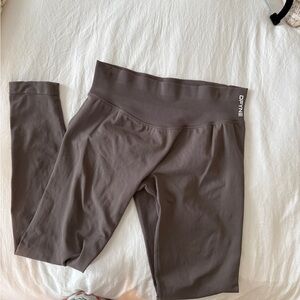 DFYNE Impact Leggings in truffle